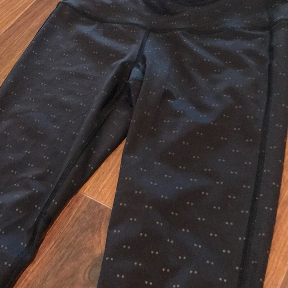Old Navy Active Tights - Picture 2 of 7